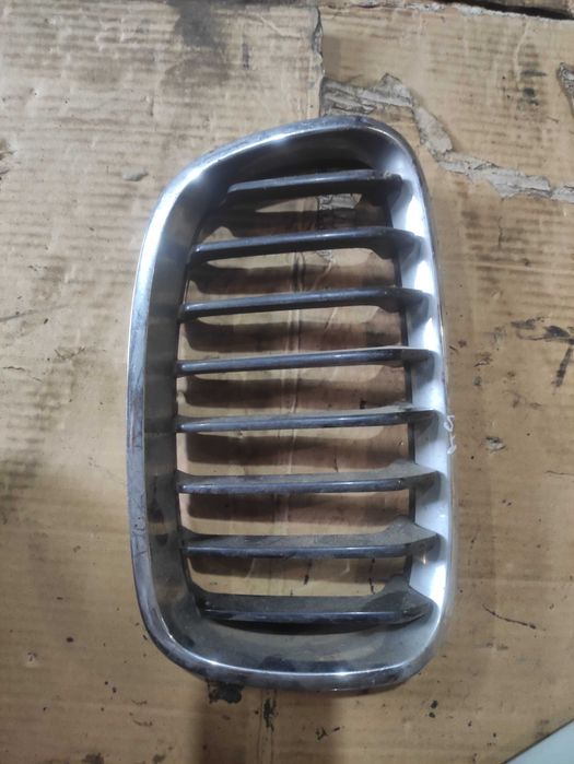 Решітка Радіатора права BMW 1 f20 f21 7239022 решітка бмв 1 11-15р