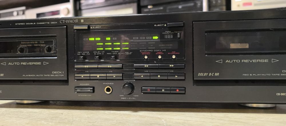 Касетний програвач Pioneer CT-W401
