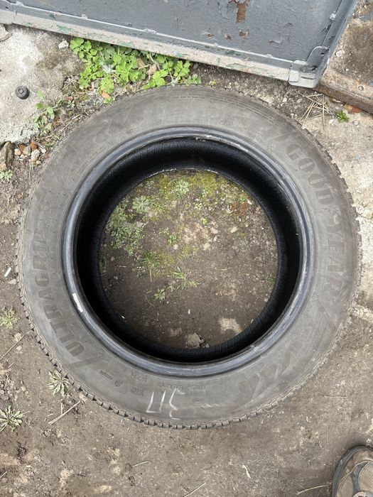 Шина 225/55-17 Good year