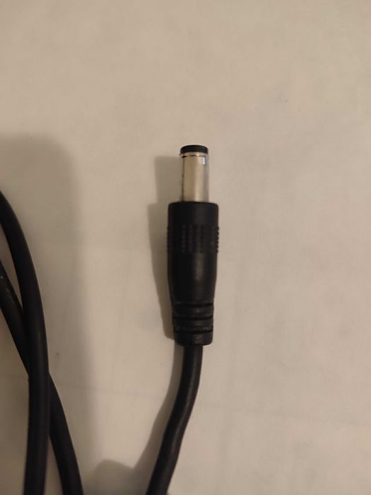 Carregador Varios Aparelhos Saida 12 voltes 5 Amp