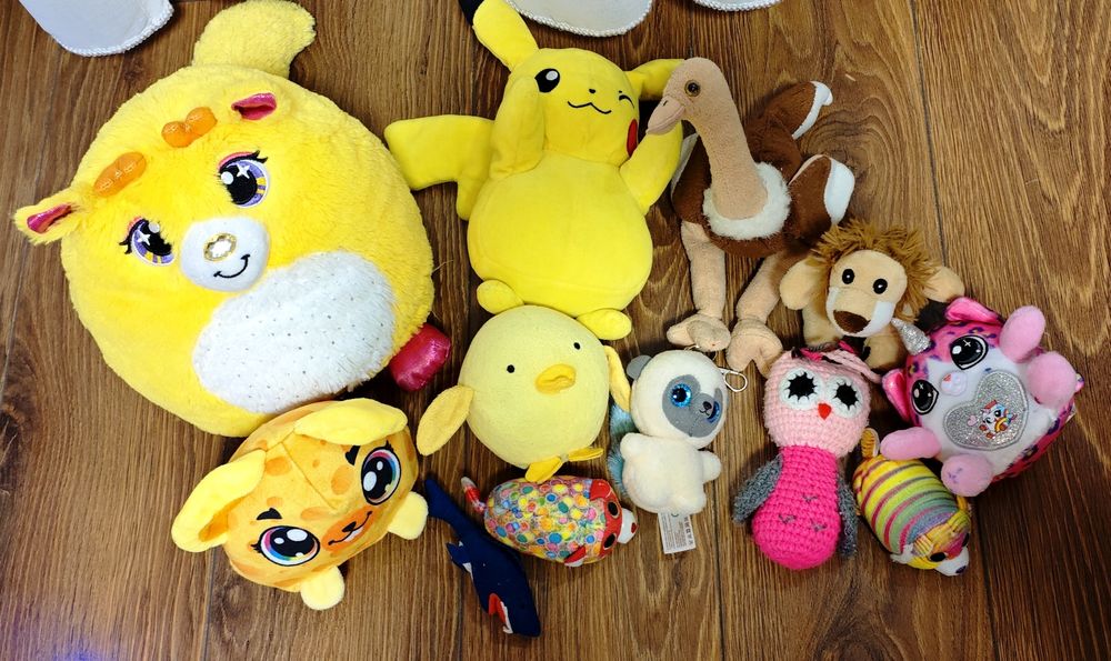 Zestaw zabawek zabawki mikrofon pluszaki pokemon