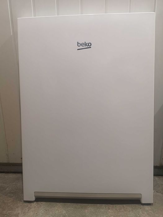 Lodówka BEKO RCSA210 - drzwi górne