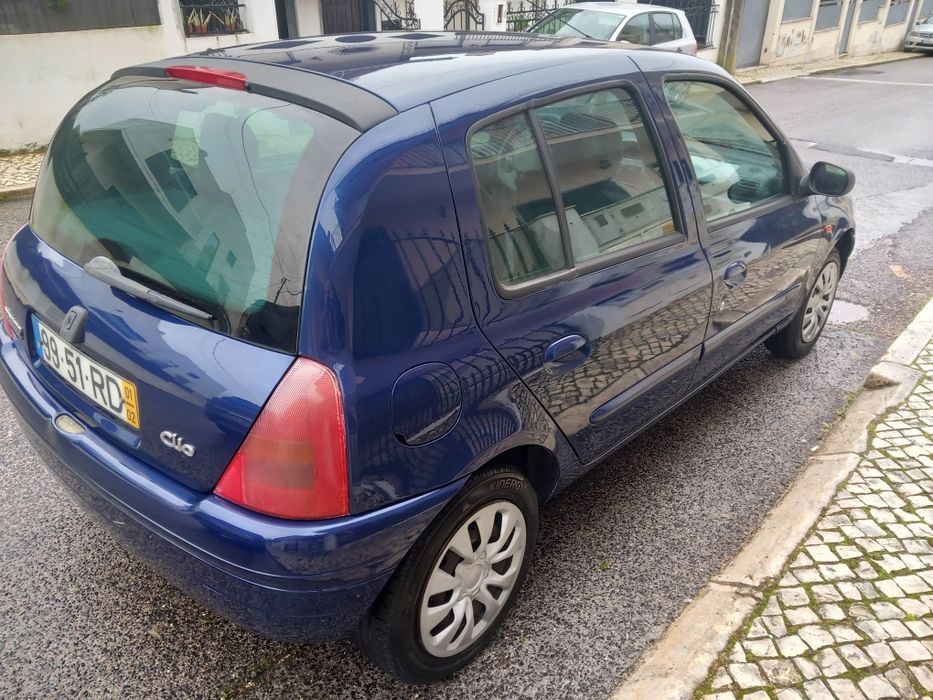 Renault clio 2001 apenas 153 mil kms impecavel