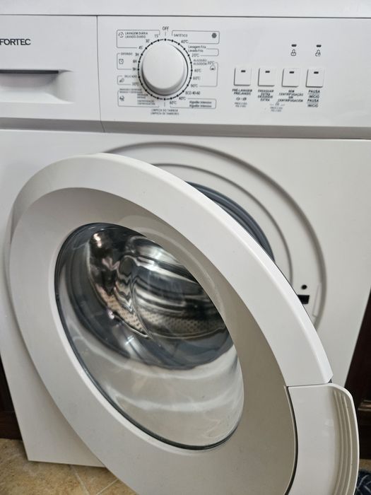 Máquina Lavar Roupa