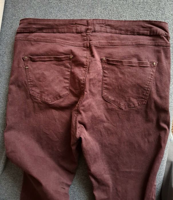 Bordowe damskie spodnie rurki 44r