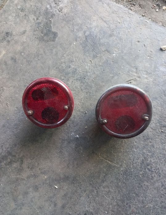 Задні ліхтарі газ