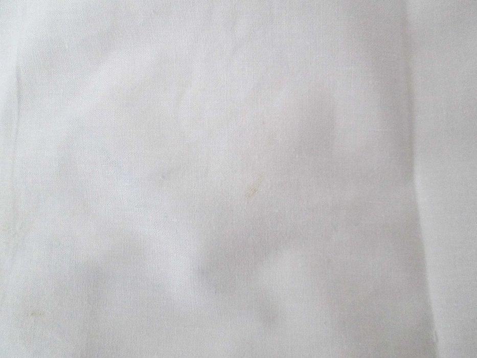 Toalha de mesa com aplicações
