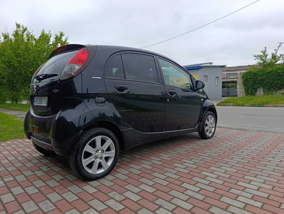 Peugeot iOn 2012 Електро
