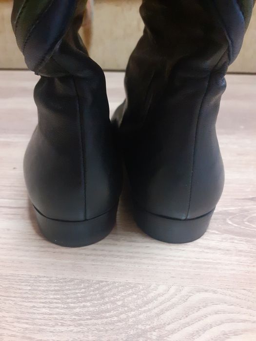 Італійські шкіряні чобітки Gianni Versace