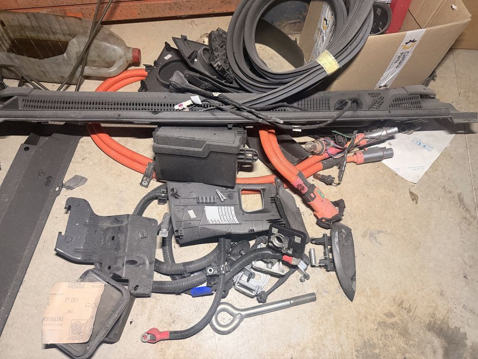 Dacia spring eletrico para pecas