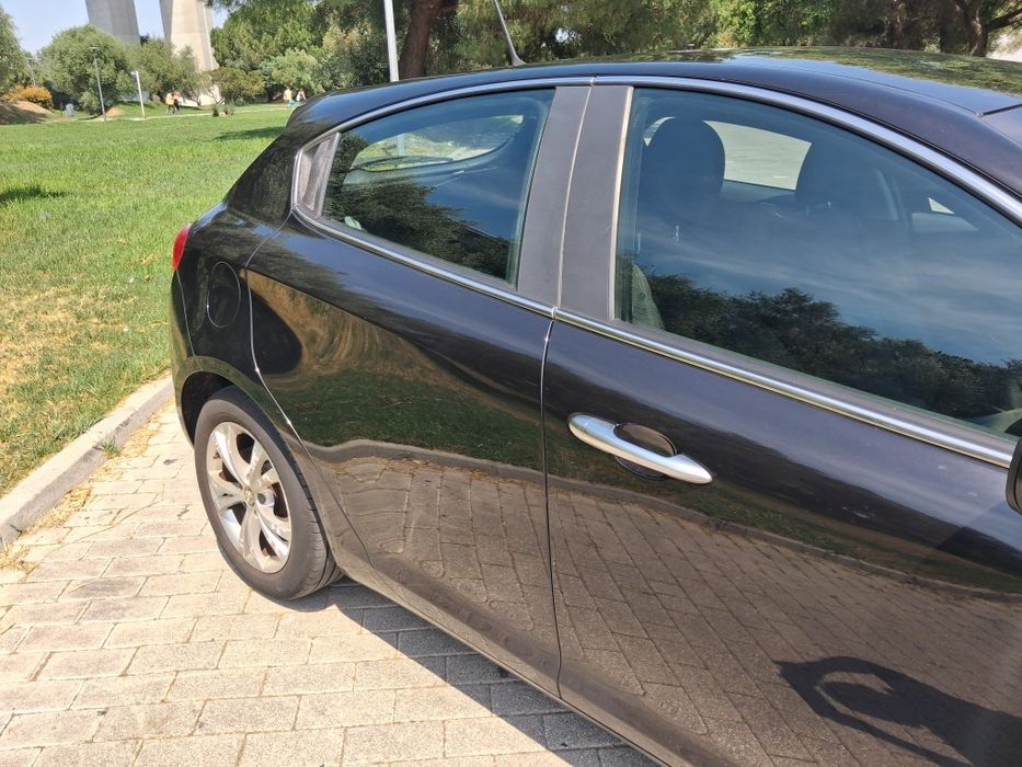 Alfa Romeo Giulietta 1.6 JTDm Distinctive