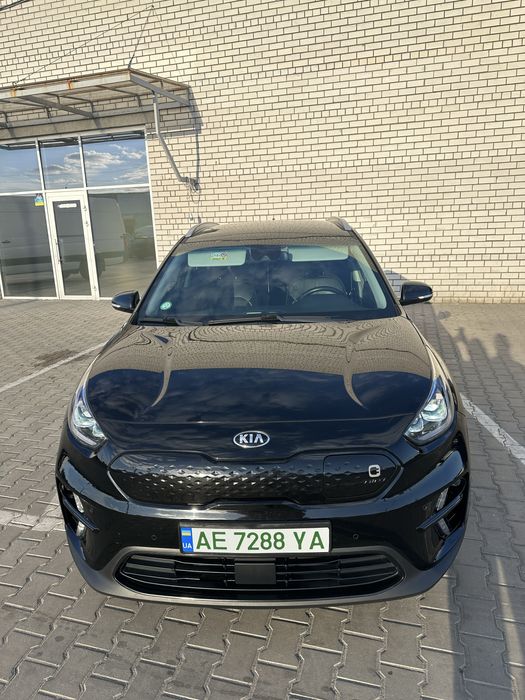 Кіа Ніро ev 2020  максимальна комплектація Prestige.Вся в рідній фарбі