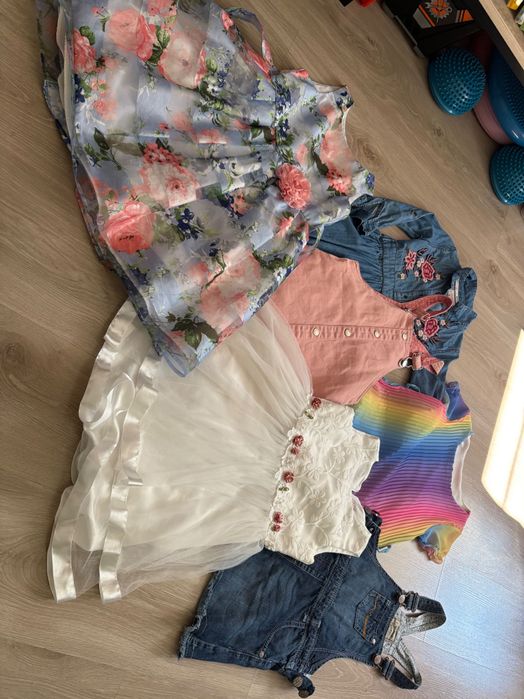 Zestaw sukienek dla dziewczynki 122 eleganckie