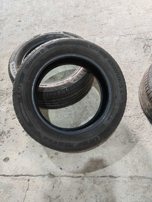 Pneus "novos" 205/55/16