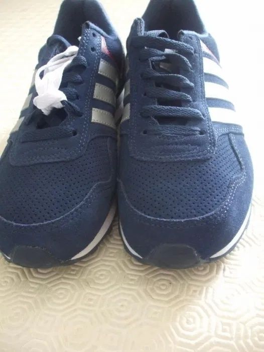 Ténis adidas, tamanho 39,5