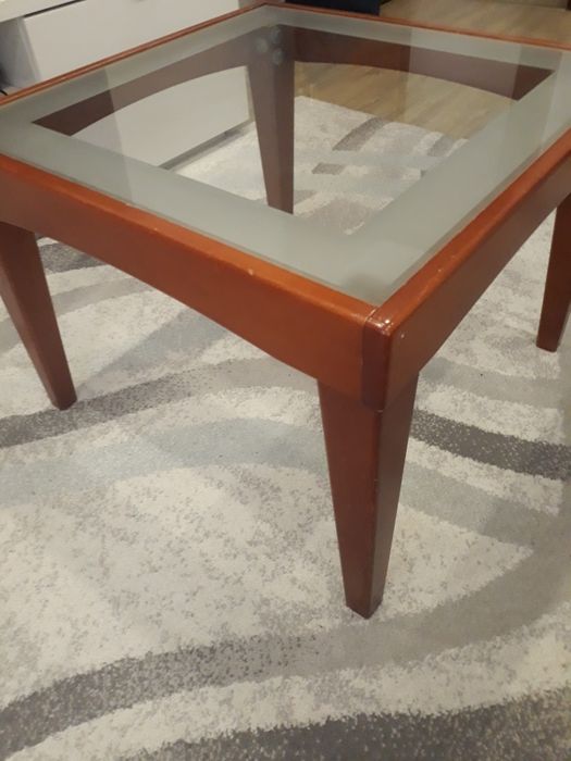 Mesa de centro em cerejeira