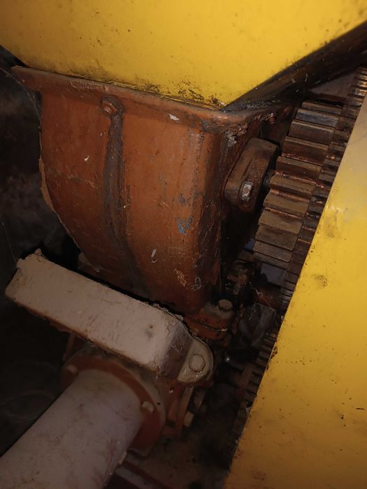 Esmagador/Desengaçador de Uvas