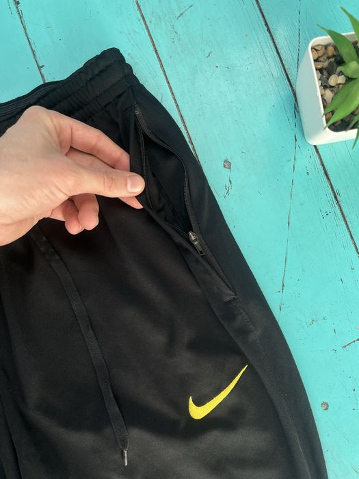 Тренировочные штаны Nike Dri Fit Strike, размер L, спортивные штаны