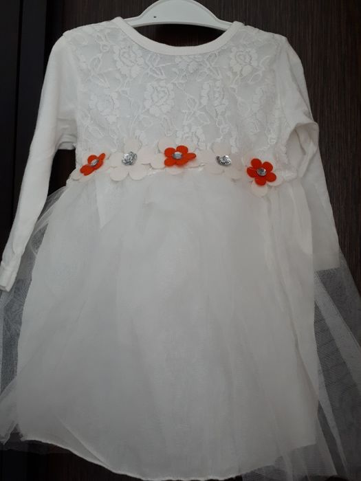 Платье нарядное новое (12 мес)