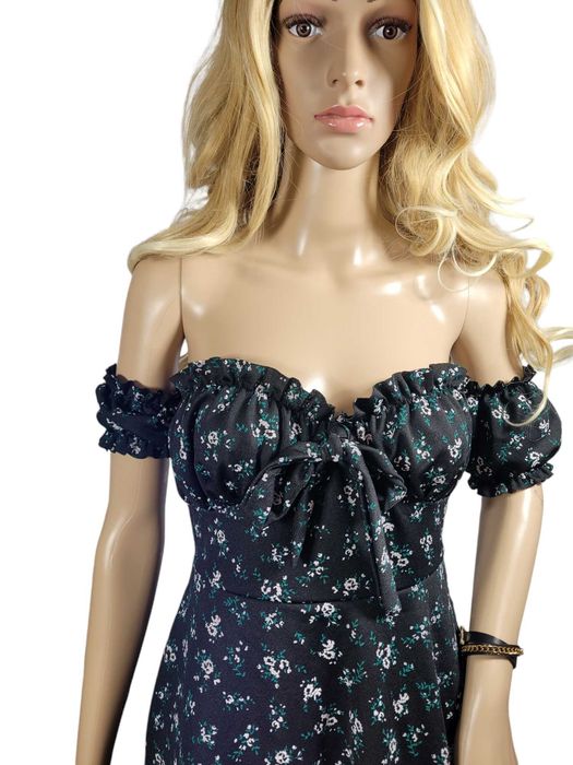 Nowa czarna mini sukienka 36,S/38,M PrettyLittleThing kwiatki bufki