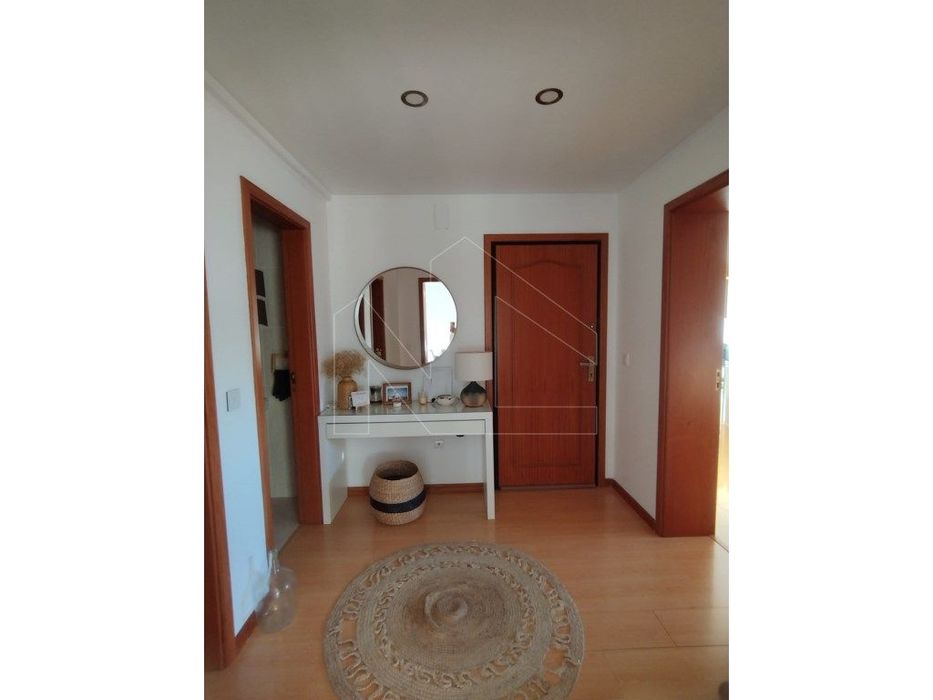 Apartamento T3 com garagem - Mourisca do Vouga