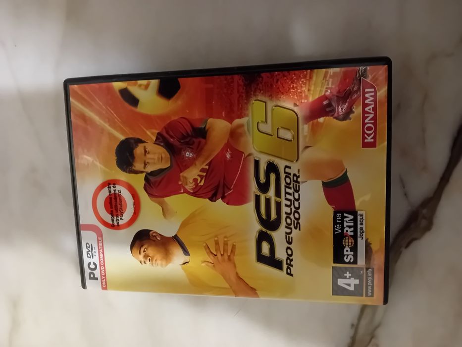 Conjunto de 2 Jogos Pc Pro Evolution Soccer 6/Deadly Shadows