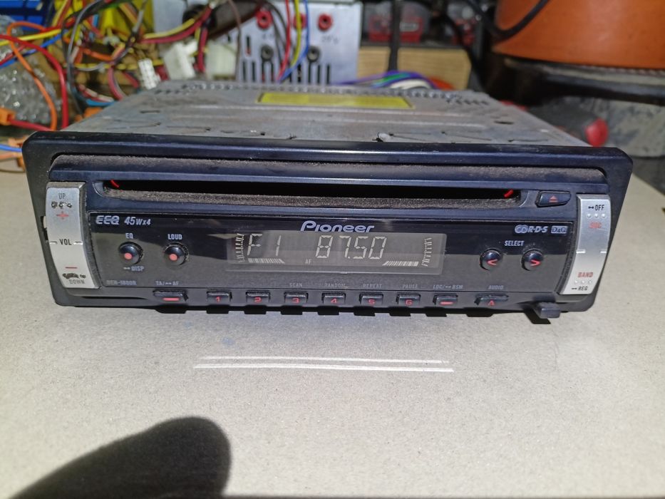 Sprawne radia  Pioneer DEH-1800R