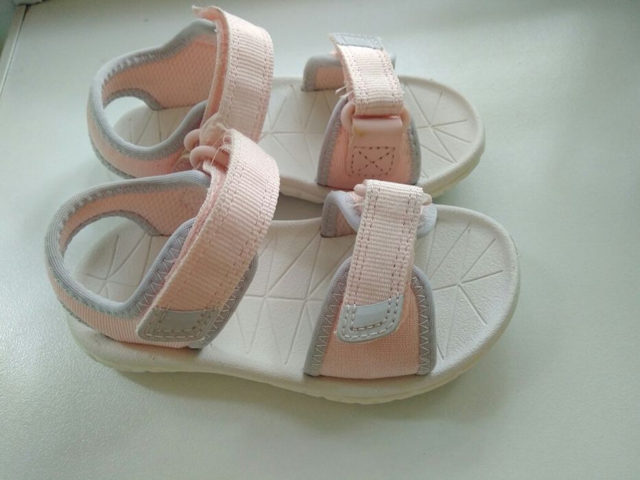 Ціну знижено! Сандалі, босоніжки Clarks, реальні фото в оголошенні