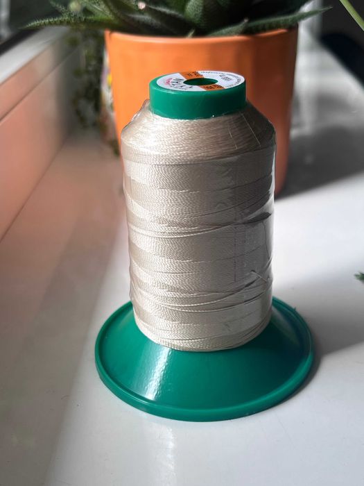 Nici Tytan 60E / 1000m Ariadna mocne różne kolory 10 szt.