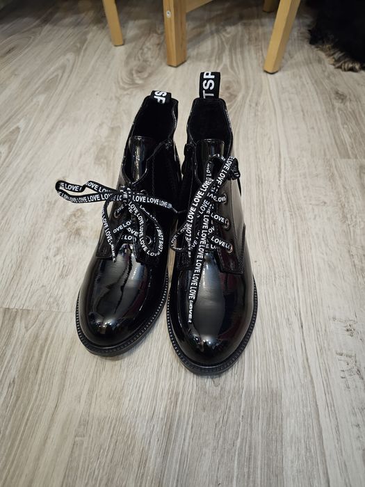 Sprzedam nowe buty