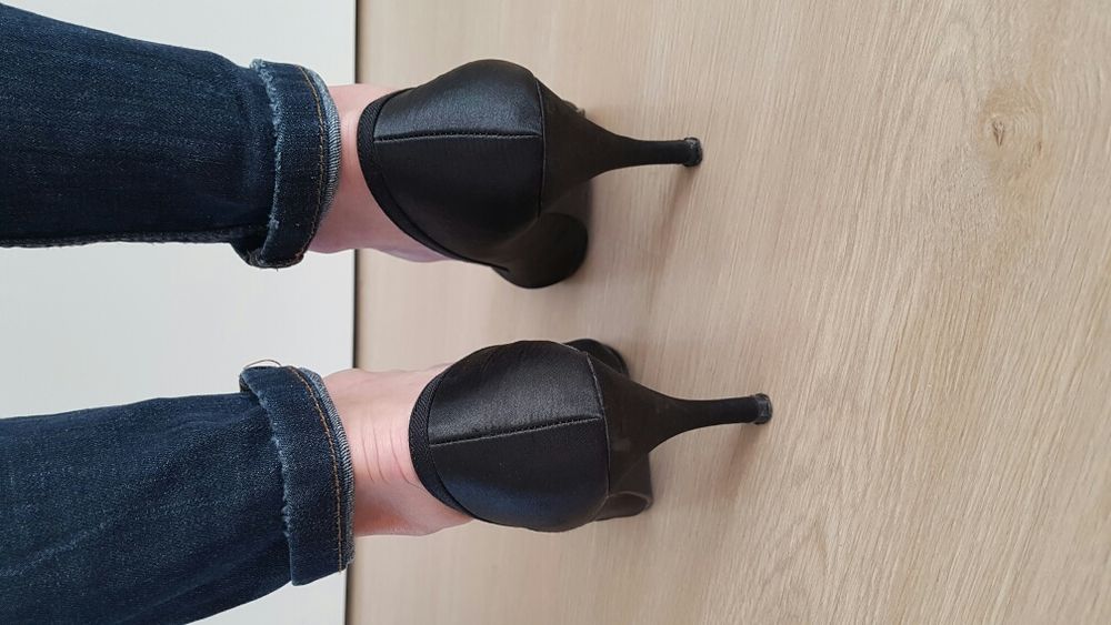 Czółenka peep toe satynowe czarne New Look 38 24cm
