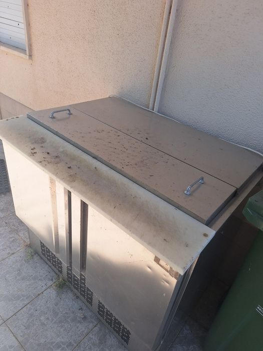 Arca Frigorífica Profissional Infrico ME1000BAN 589L | A Funcionar | Inox