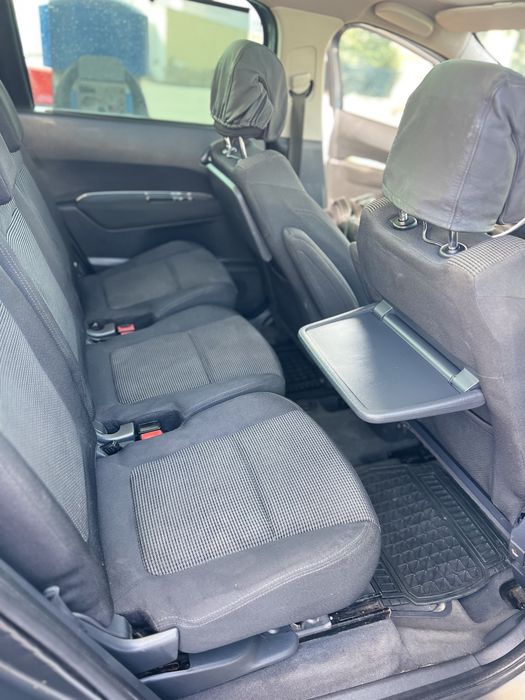 Peugeot 5008  de 2010