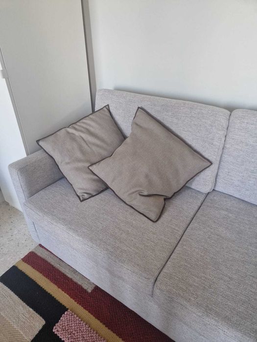Sofá cama cinzento