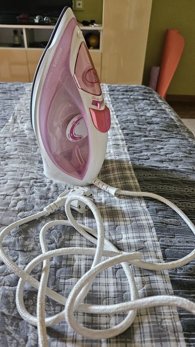 Продаю праску Philips EasySpeed