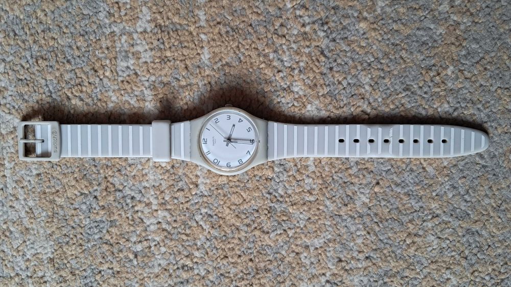 Zegarek szwajcarski Swatch LV48
