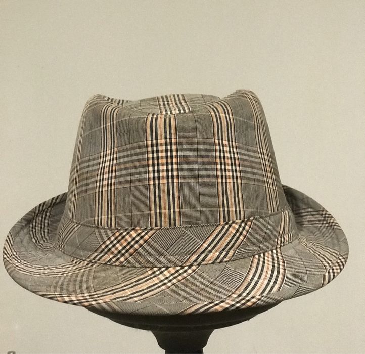 Vários Chapéus Homem