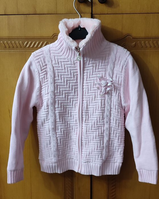 Тепла кофтина на зріст 120 см