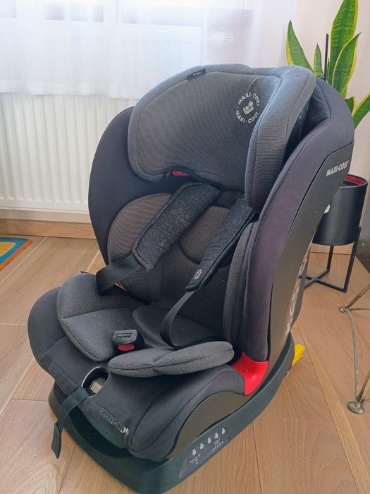 Fotelik samochodowy maxi Cosi titan 9-36