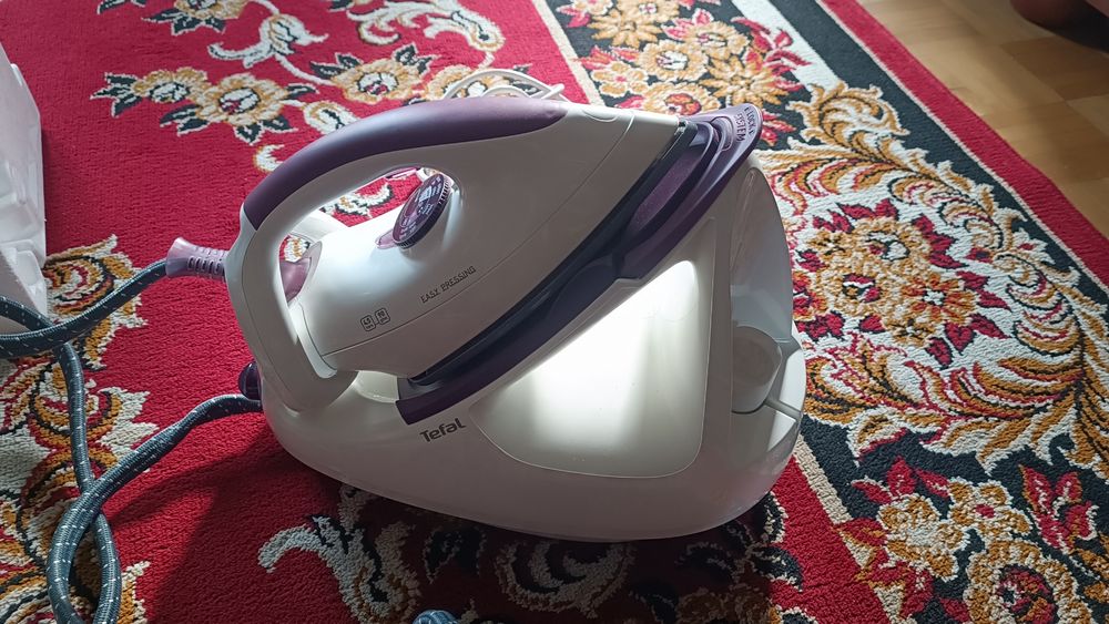 Tefal Easy Pressing GV5247 – żelazko parowe / generator pary – bdb stan