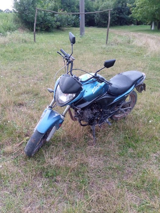 Мотоцикл 200 кубов