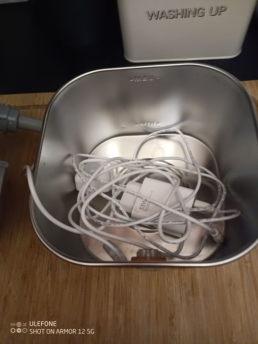 Fontanna dla kota z czujką