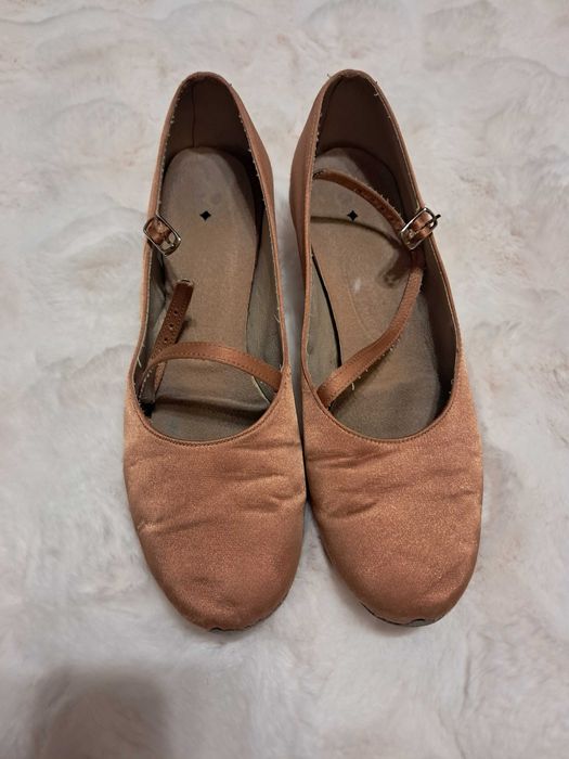 Sprzedam buty do tańca towarzyskiego standart
