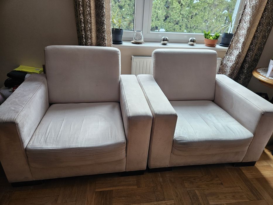 Rozkładana sofa i fotele