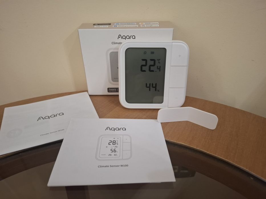 Aqara Climate Sensor W100 - розумний датчик клімату