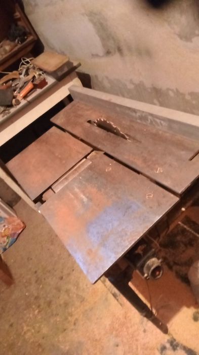 Продам деревообрабатывающий станок