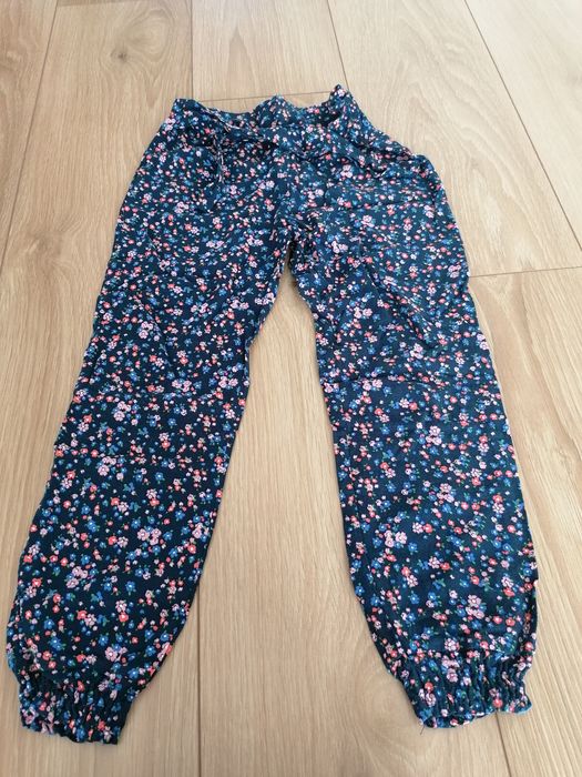 Letnie spodnie w kwiatki