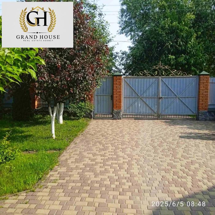 Продам будинок в Созонівці (Опитне поле ) з власним гаражем.