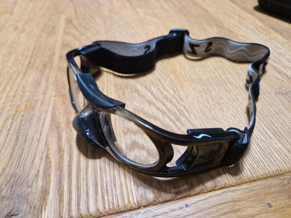 Okulary sportowe korekcyjne dziecięce SZIOLS