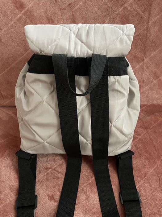 Plecak damski pikowany pojemny jak nowy taupe